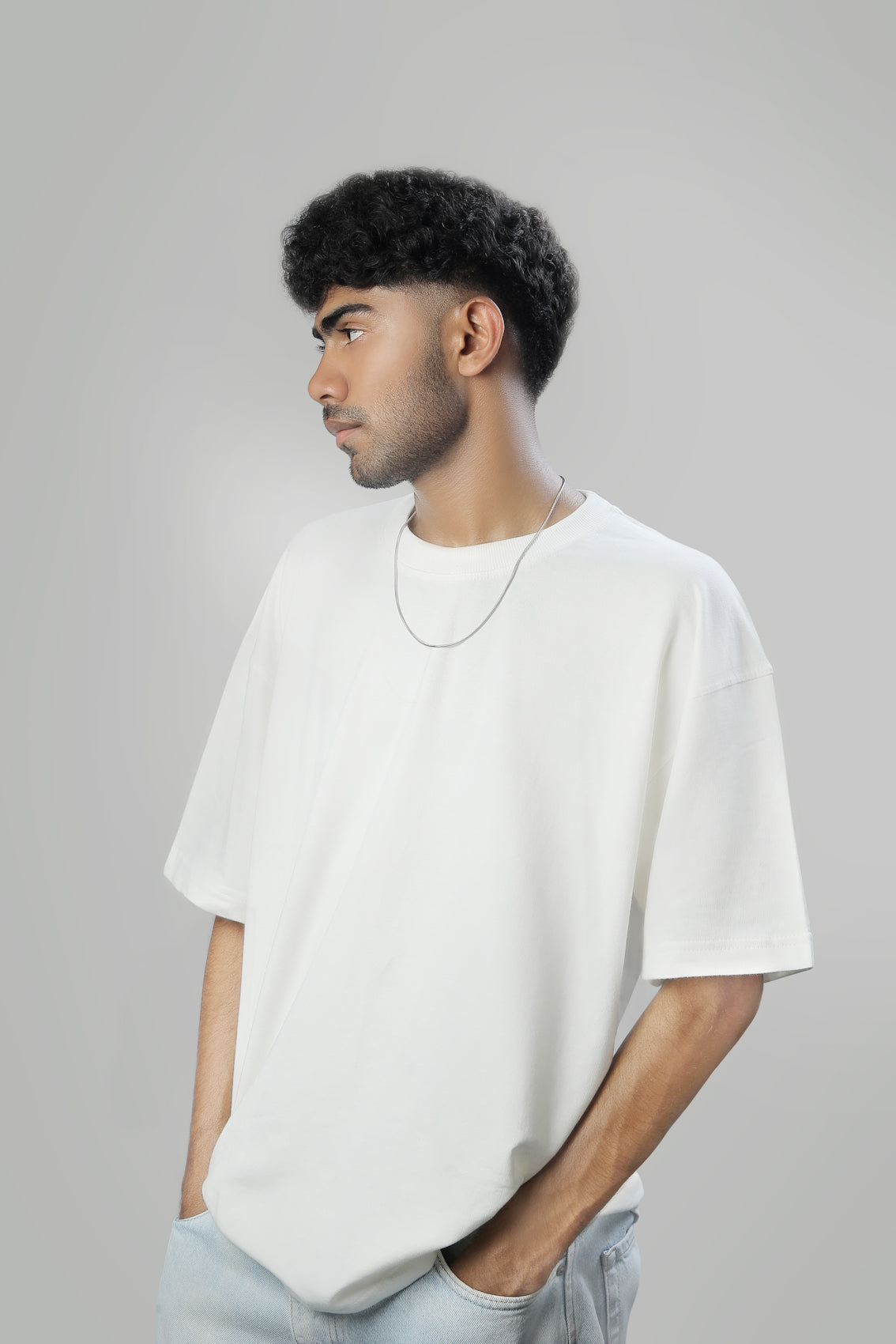 Haeper Off white oversized T-shirts right side
